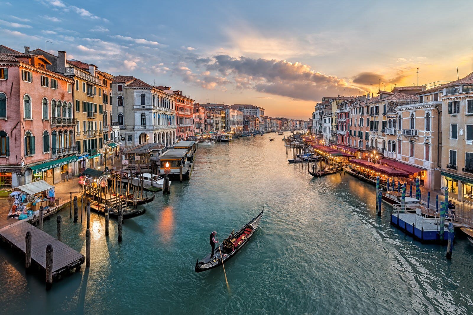 You are currently viewing Explore The Best Of Italy: Top 20 Destinations For 2023